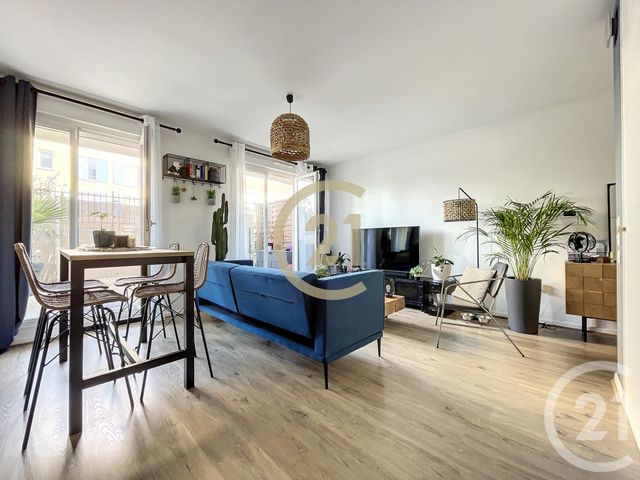 Appartement F3 à vendre - 3 pièces - 54.17 m2 - VAUREAL - 95 - ILE-DE-FRANCE - Century 21 Agence De L'Hautil