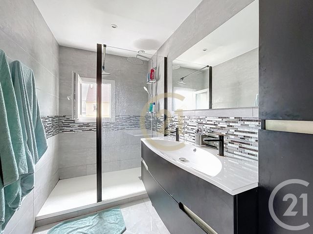 maison à vendre - 7 pièces - 138.0 m2 - JOUY LE MOUTIER - 95 - ILE-DE-FRANCE - Century 21 Agence De L'Hautil