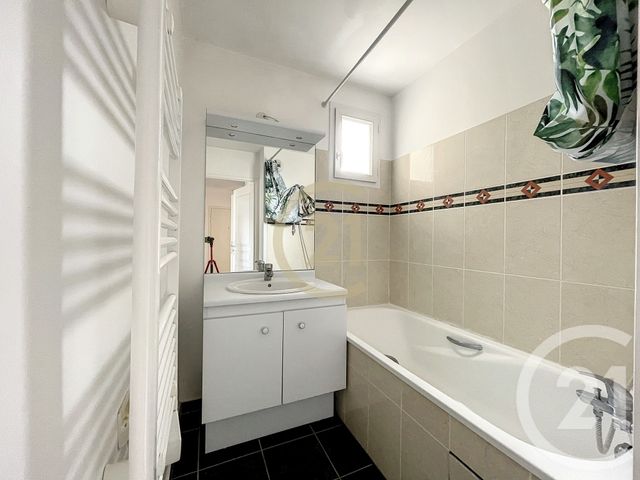 Appartement F3 à vendre - 3 pièces - 62.93 m2 - VAUREAL - 95 - ILE-DE-FRANCE - Century 21 Agence De L'Hautil