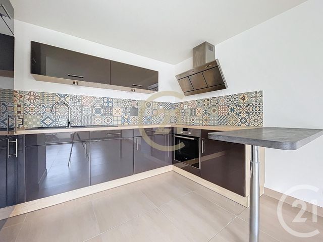 Appartement F2 à vendre - 2 pièces - 53.35 m2 - VAUREAL - 95 - ILE-DE-FRANCE - Century 21 Agence De L'Hautil