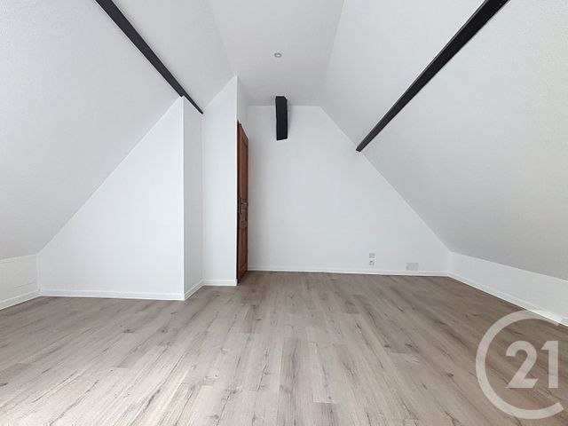 Appartement Duplex à louer - 3 pièces - 43.69 m2 - NEUVILLE SUR OISE - 95 - ILE-DE-FRANCE - Century 21 Agence De L'Hautil