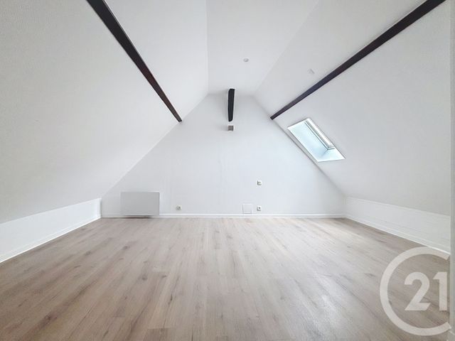 Appartement Duplex à louer - 3 pièces - 43.69 m2 - NEUVILLE SUR OISE - 95 - ILE-DE-FRANCE - Century 21 Agence De L'Hautil
