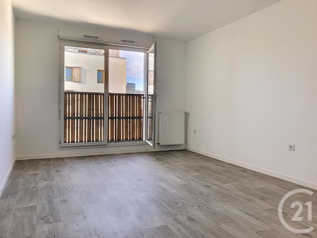 Appartement Studio à louer JOUY LE MOUTIER