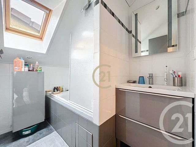 maison à vendre - 5 pièces - 96.0 m2 - JOUY LE MOUTIER - 95 - ILE-DE-FRANCE - Century 21 Agence De L'Hautil